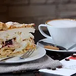 Stadthotel Lohne, Self Check-In & Entspannt Im Cafe Fruehstuecken 3*
