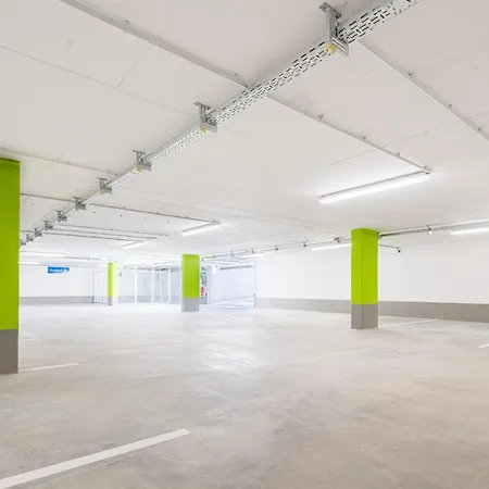 Stadthotel Lohne, Self Check In, Mit Baeckerei Und Cafe Hotel