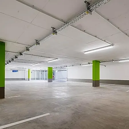 Stadthotel Lohne, Self Check-in & Entspannt Im Cafe Fruehstuecken 3*