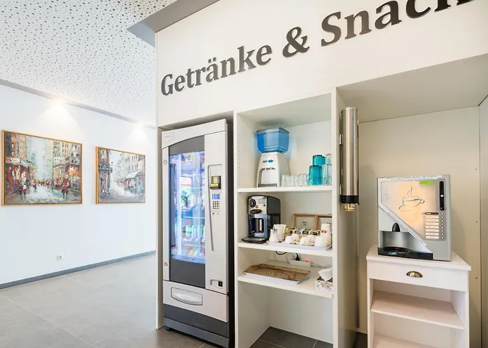 Stadthotel Lohne, Self Check-In & Entspannt Im Cafe Fruehstuecken ホテル Löhne